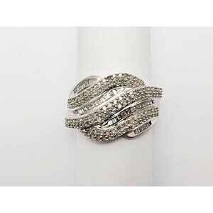 Elegent 10K Karat Solid White Gold Designer Ladies Wavy Diamond Ring - Size 7
